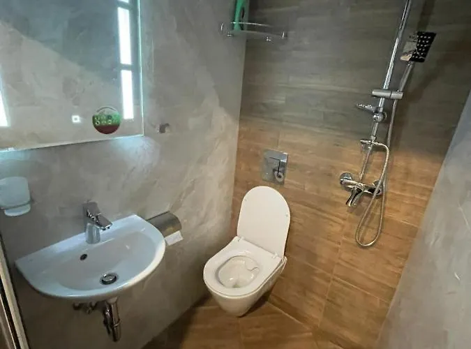 Hot Spot In The Center *